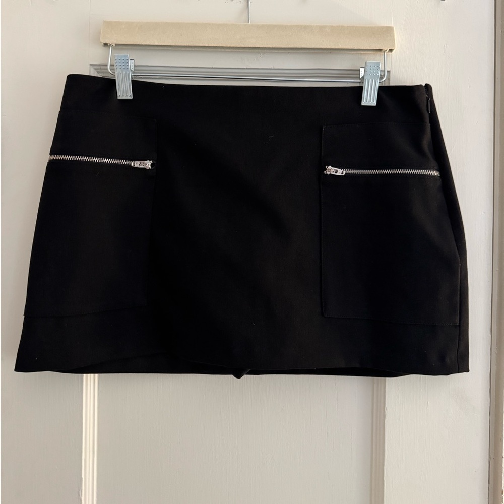 Abercrombie & Fitch Y2K Black Mini Skort Medium with silver Zippers